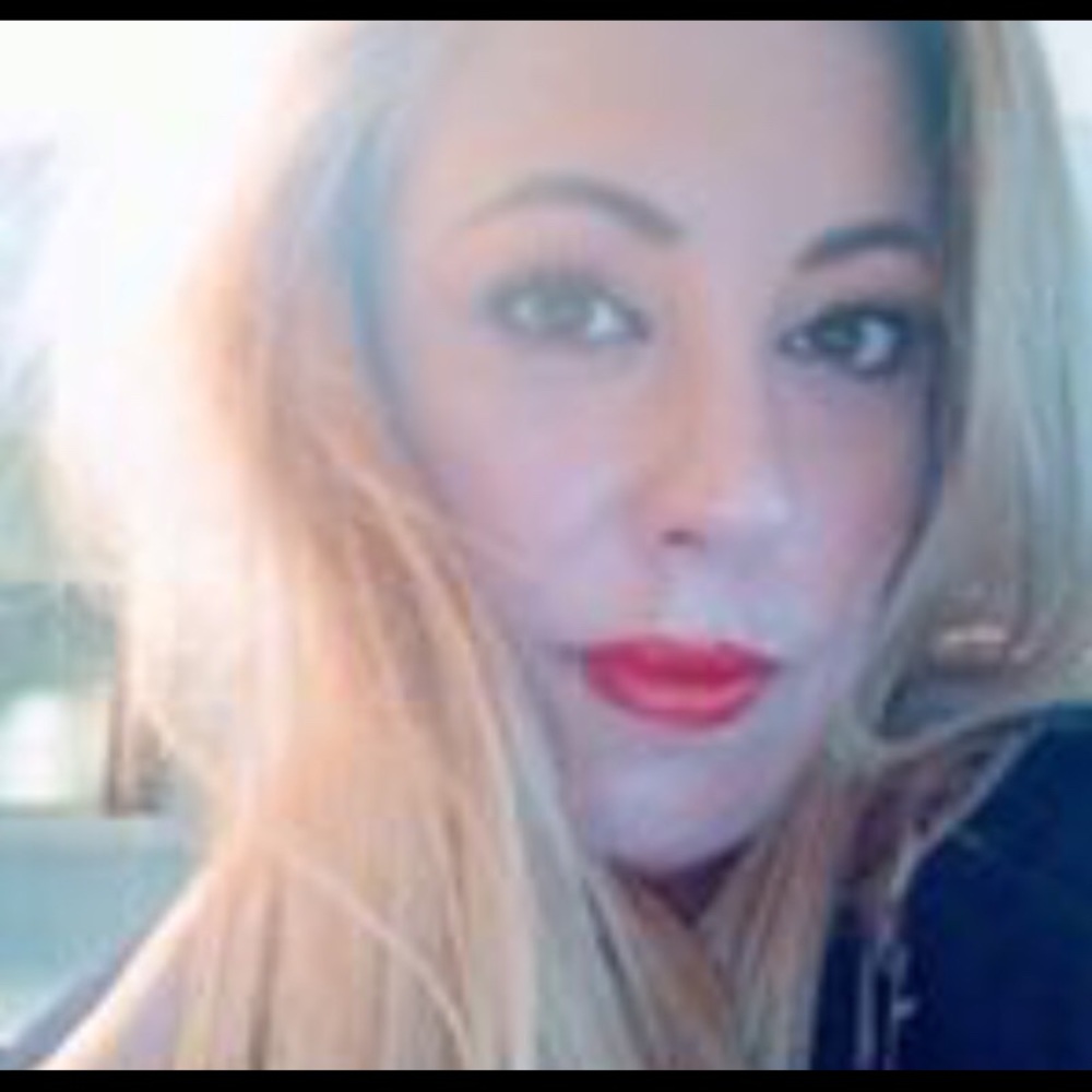 Meet your Posher, Nicola